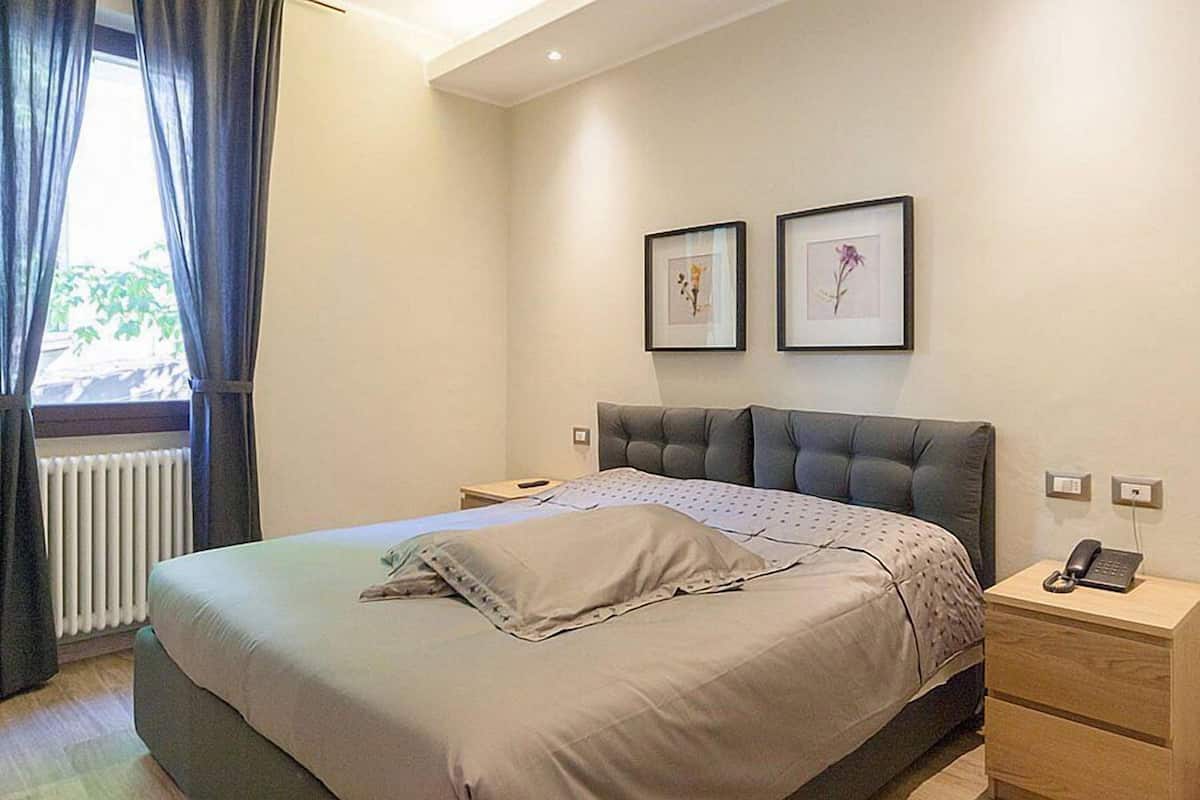 Rollaway beds, free WiFi