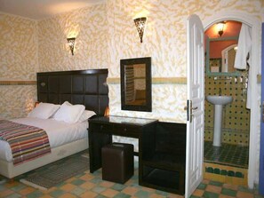 Suite | Premium bedding, desk, free cots/infant beds, rollaway beds - Hotel Villa Damonte (Essaouira)