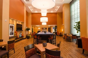 Restaurant - Hampton Inn & Suites Huntsville (Huntsville)