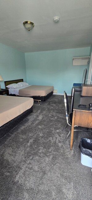 Standard Room, 2 Double Beds