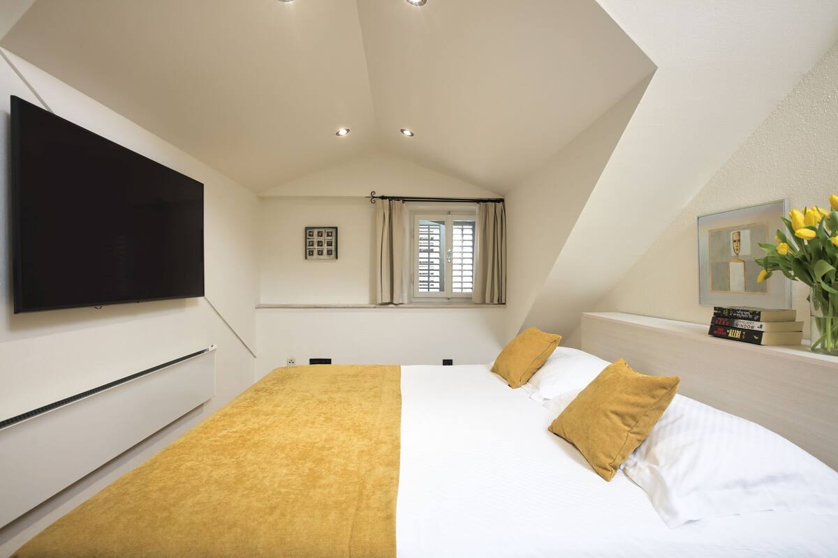 1 chambre, coffres-forts dans les chambres, bureau