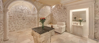 Palmotta Palace 4*