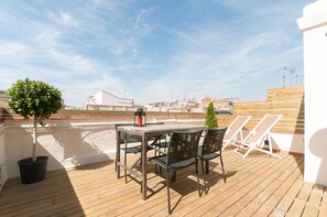 Deluxe-Penthouse, 1 Schlafzimmer, Terrasse | Terrasse/Patio