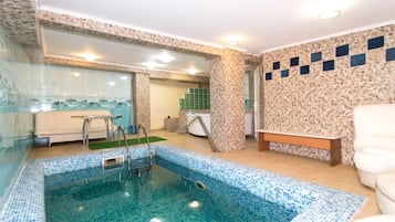 Deluxe Apartment | 1 bedroom, premium bedding, in-room safe, desk