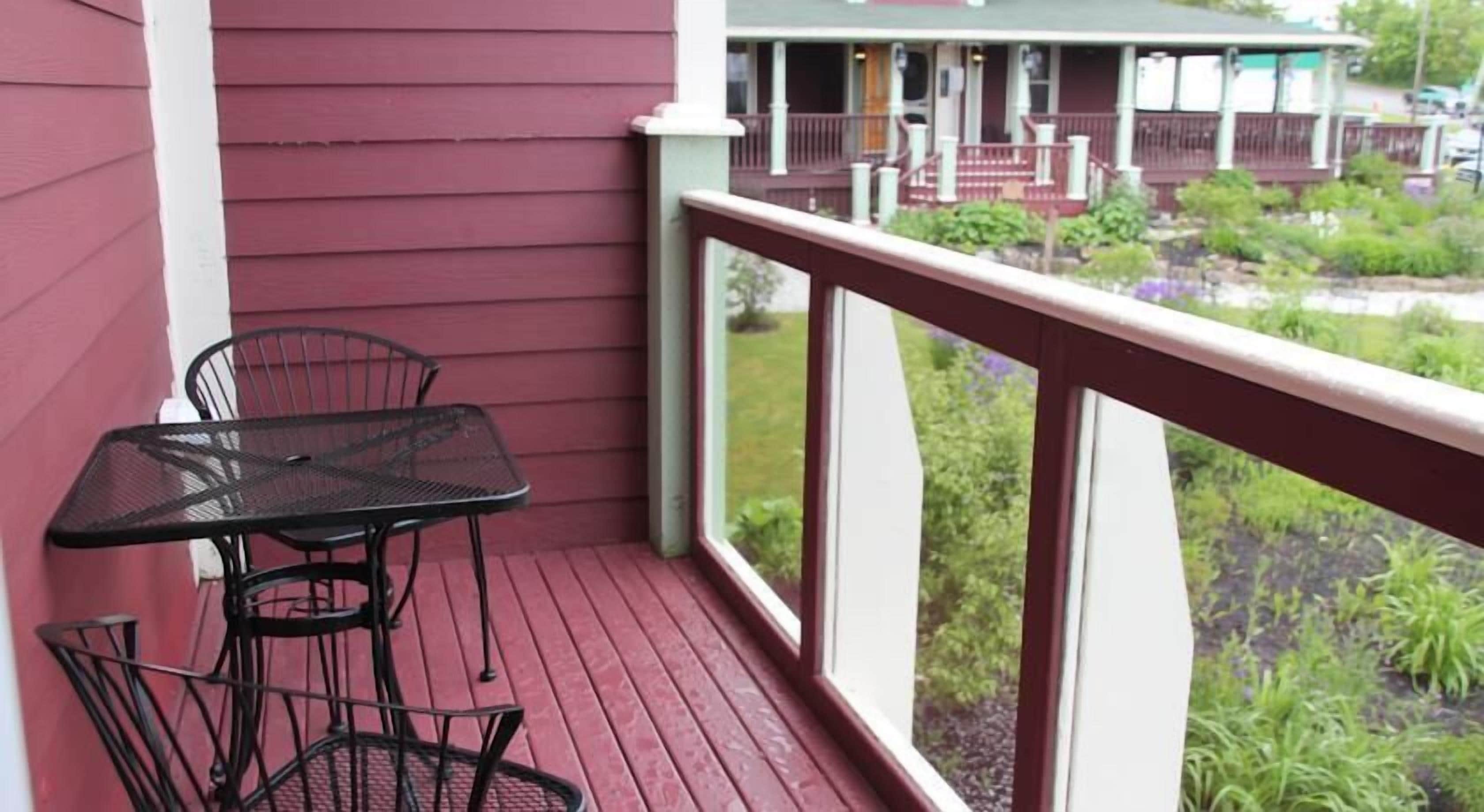 standard room, 2 queen beds, balcony | terrace/patio