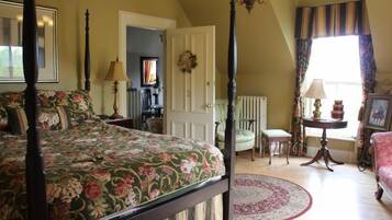 Iron/ironing board, free WiFi