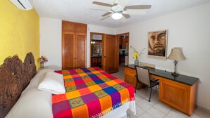 Unclassified image, 5 of 15, button - Hotel Villas Deja Blue & Restaurant (Cozumel)