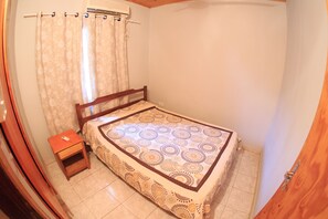 Apartemen, 2 kamar tidur | 1 kamar tidur, meja kerja, setrika/meja setrika, dan Wi-Fi gratis