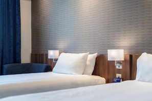 1 chambre, bureau, lit de bébé (gratuit), accès au Wi-Fi (inclus)
