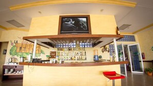 Bar (on property) - Hotel Los Sauces Oaxtepec (Yautepec)
