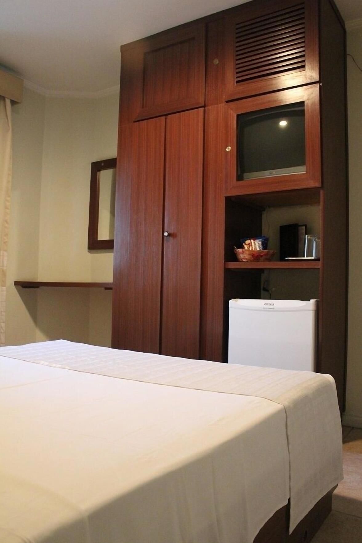 Minibar, soundproofing, free rollaway beds, free WiFi