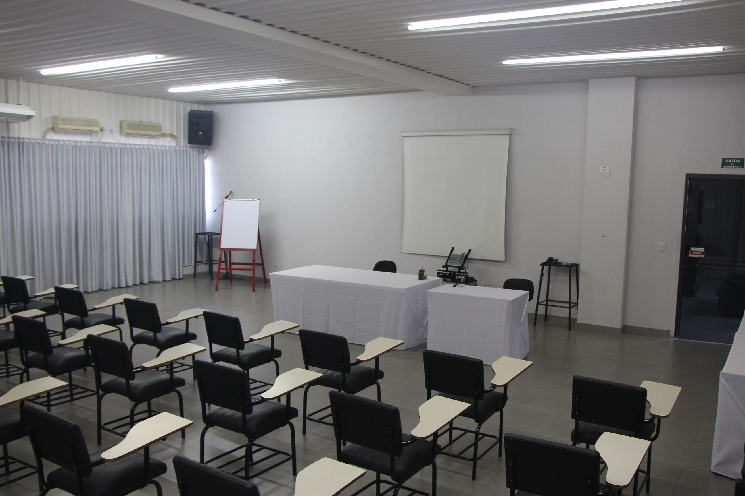 Photo - David Plaza Hotel