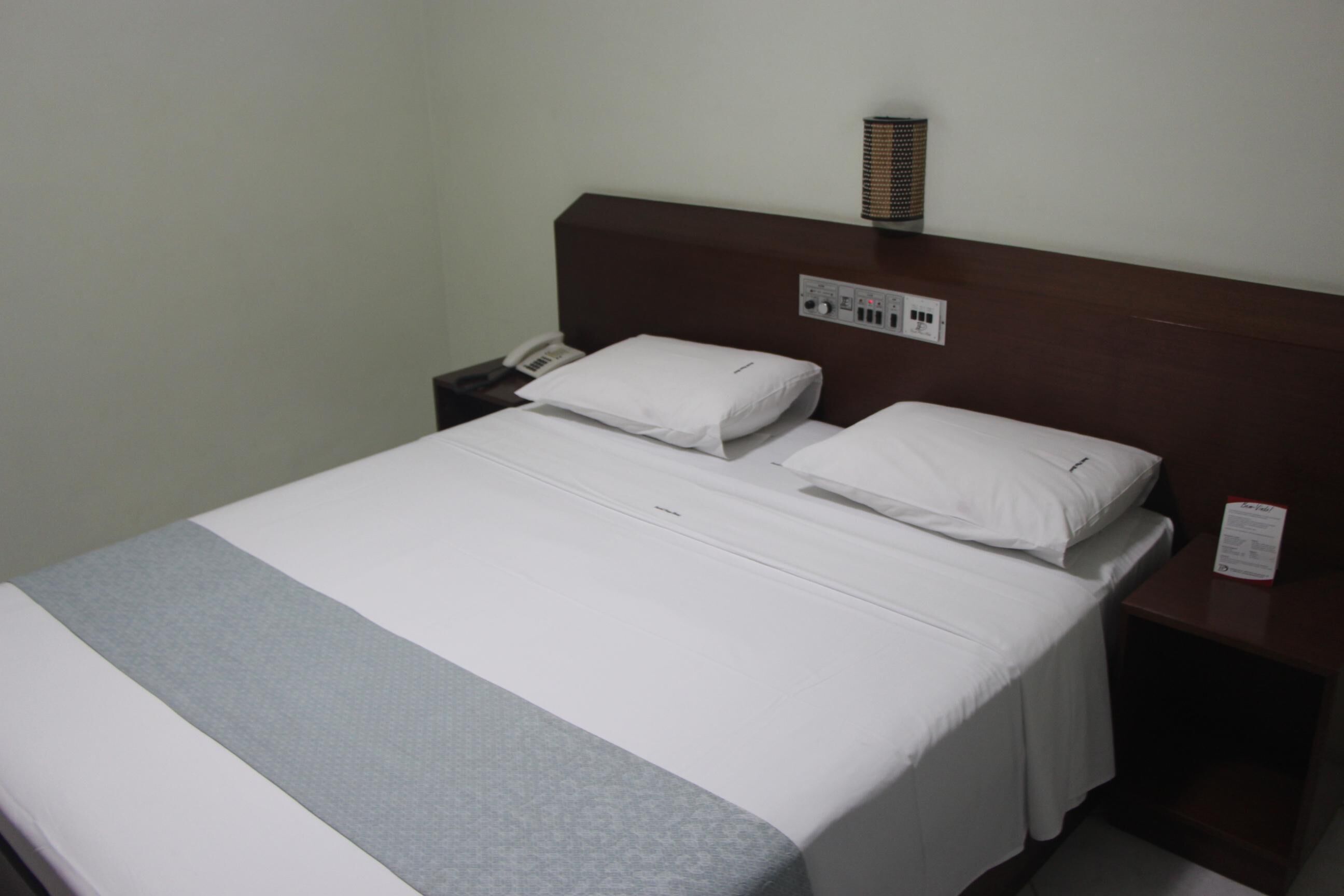 Minibar, ljudisolering, gratis extrasängar och gratis wi-fi