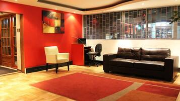 Siddeområde i lobbyen