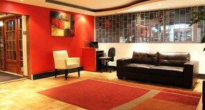 Sala de estar en el lobby