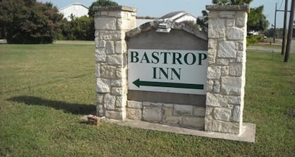 Bastrop Inn