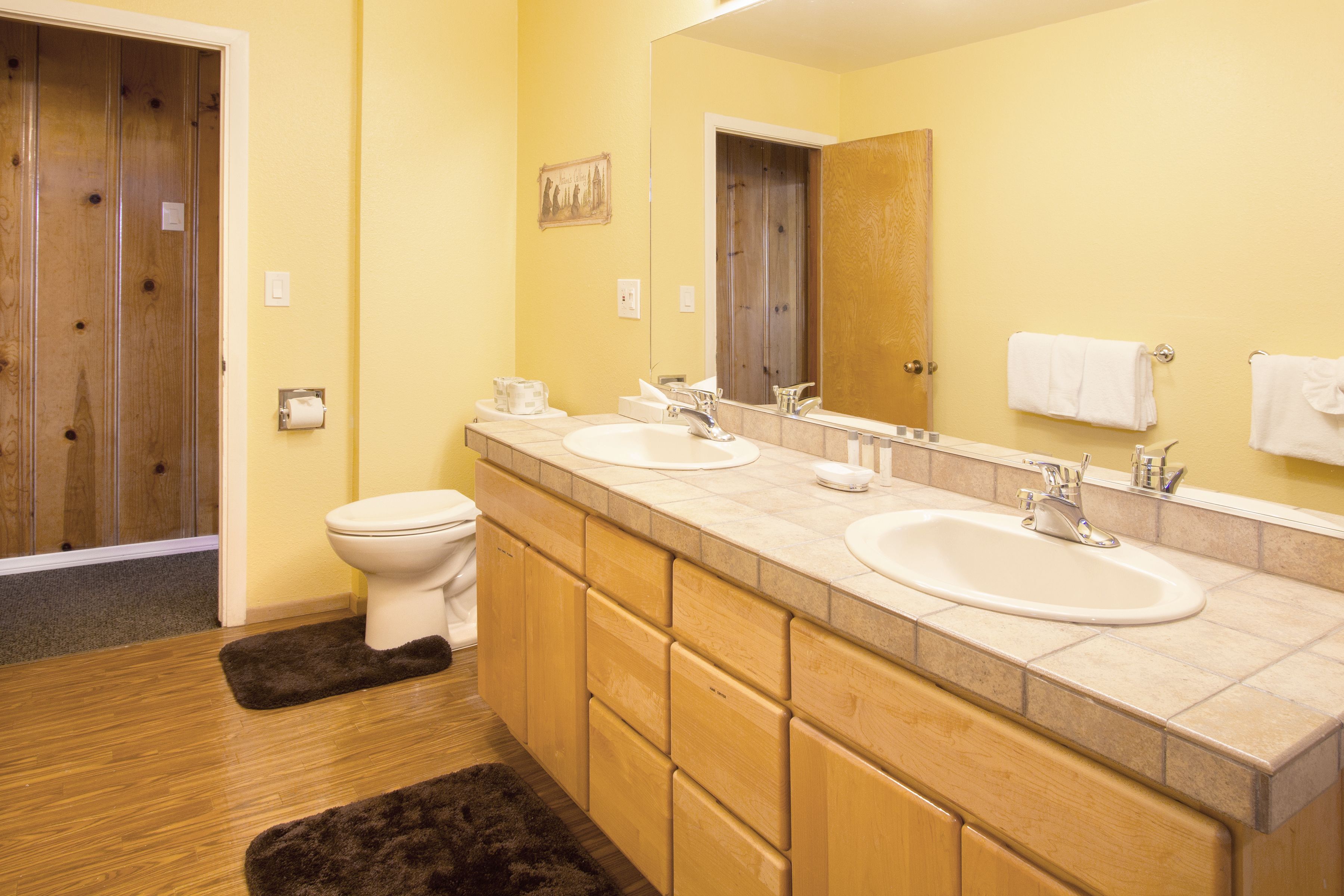 master suite, 2 bedroom | bathroom | free toiletries, hair dryer, towels, soap