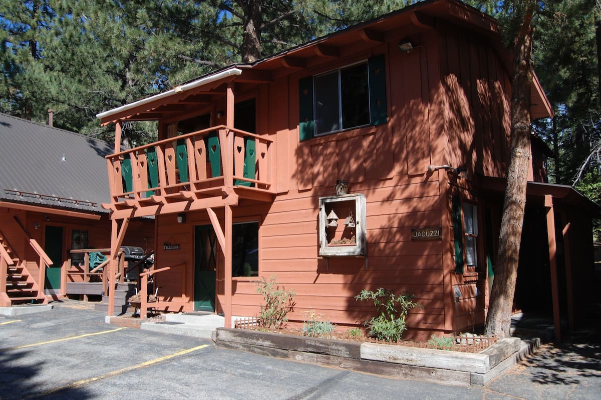 Cabin 8 - 2 bedroom