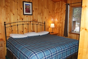 Cabin 8 - 2 bedroom | Individuelt dekorert, individuelt innredet og wi-fi (inkludert)