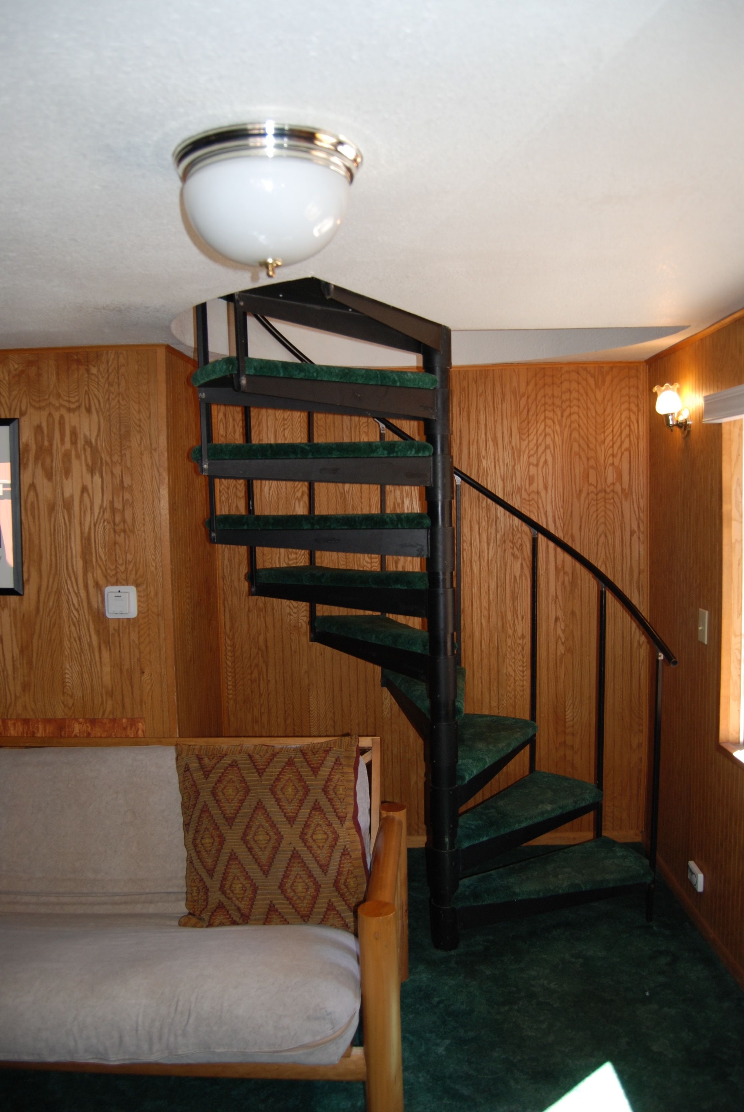 cabin 8 - 2 bedroom | 1 bedroom, individually decorated, individually furnished, free wifi