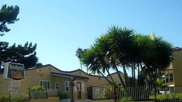Fachada de la propiedad