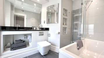 Superior-Doppelzimmer, mit Bad | Badezimmer