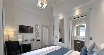 Tavistock House Hotel