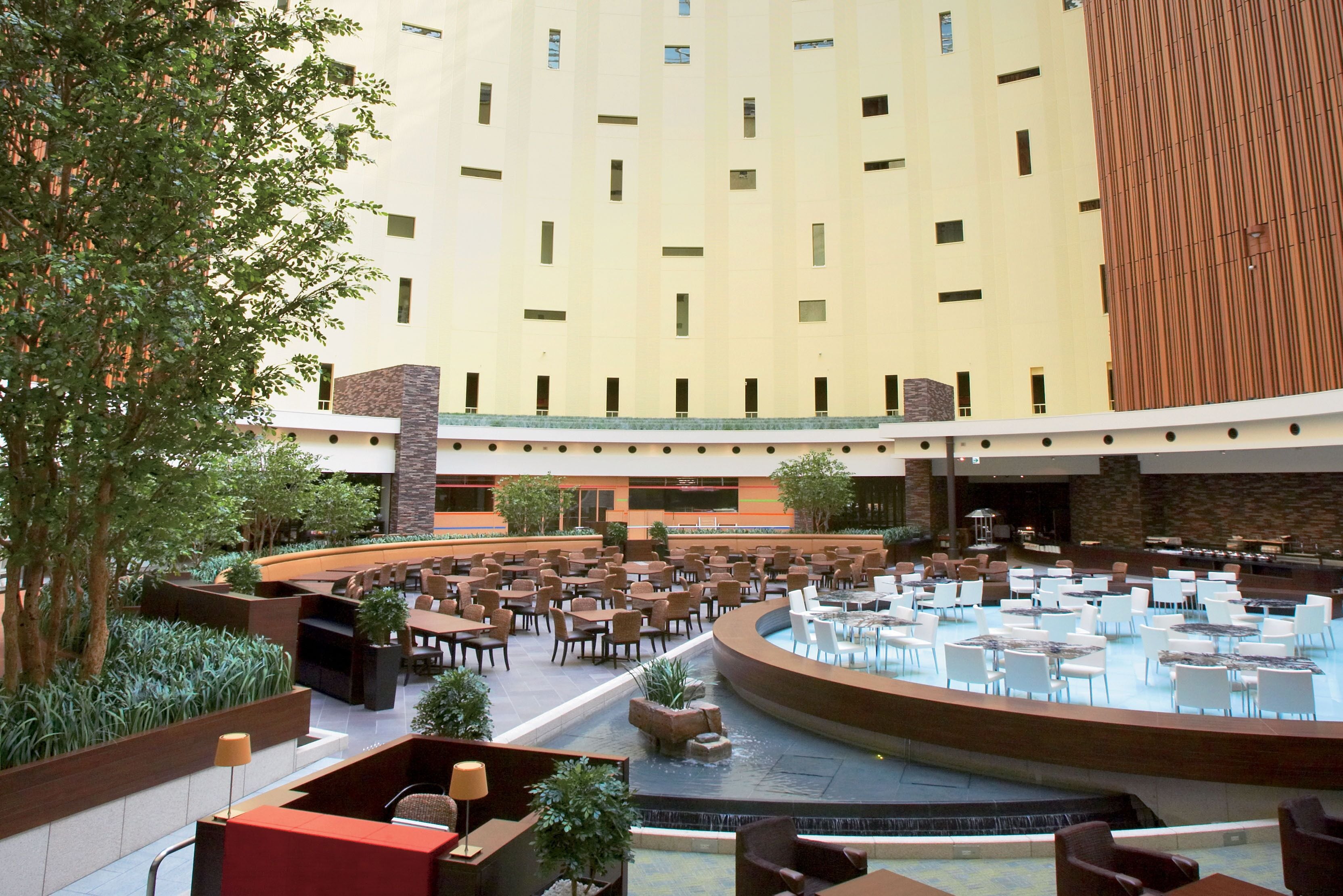 breakfast, lunch, dinner served; international cuisine