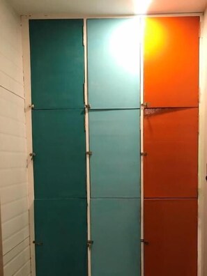 Shower, towels