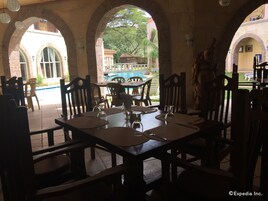Se sirven desayunos, almuerzos y cenas