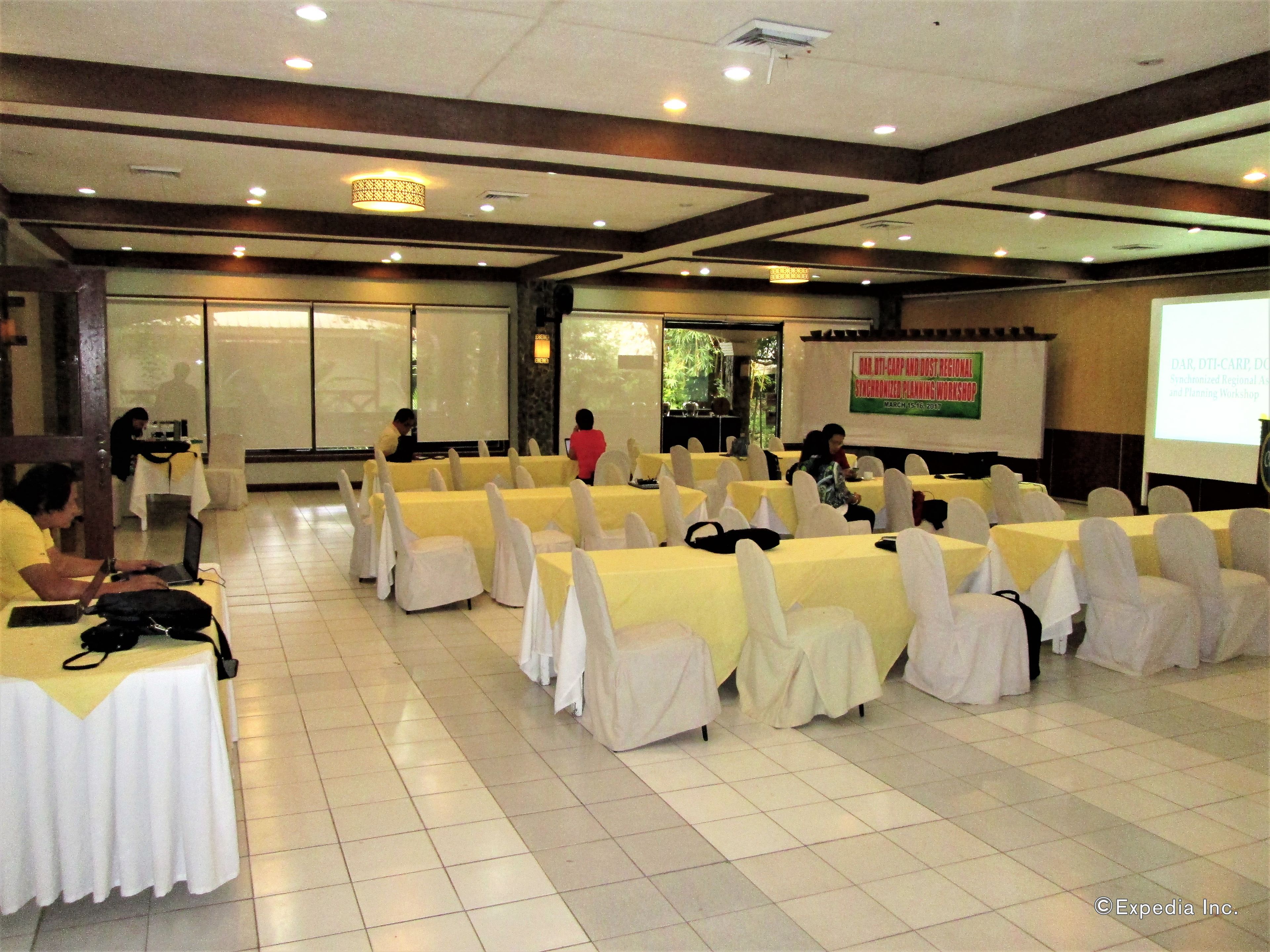 banquet hall