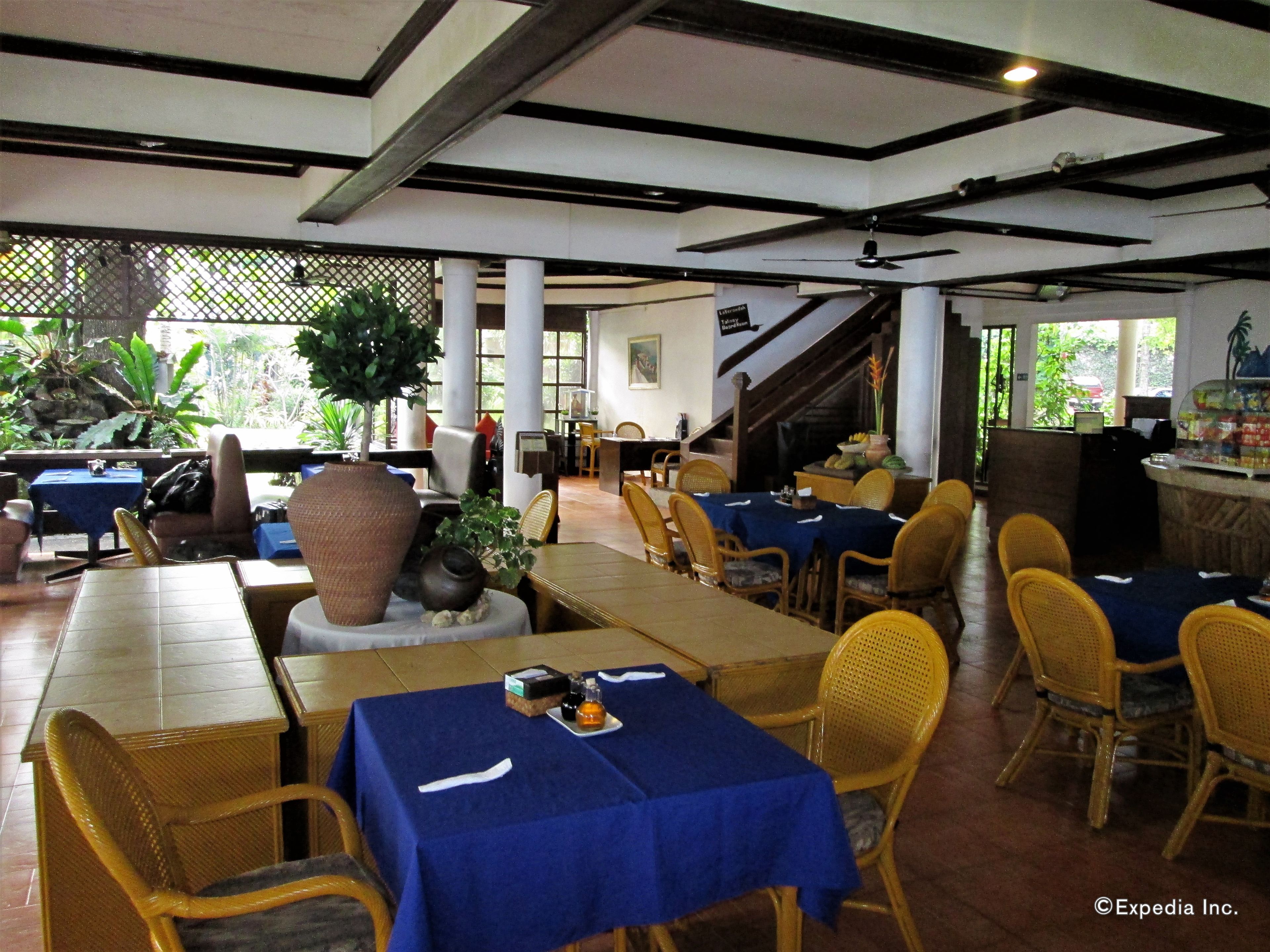 breakfast, lunch, dinner served; filipino cuisine, pool views