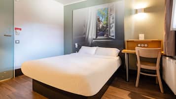 Double Room, Accessible, Non Smoking | Premium bedding, desk, soundproofing, free WiFi