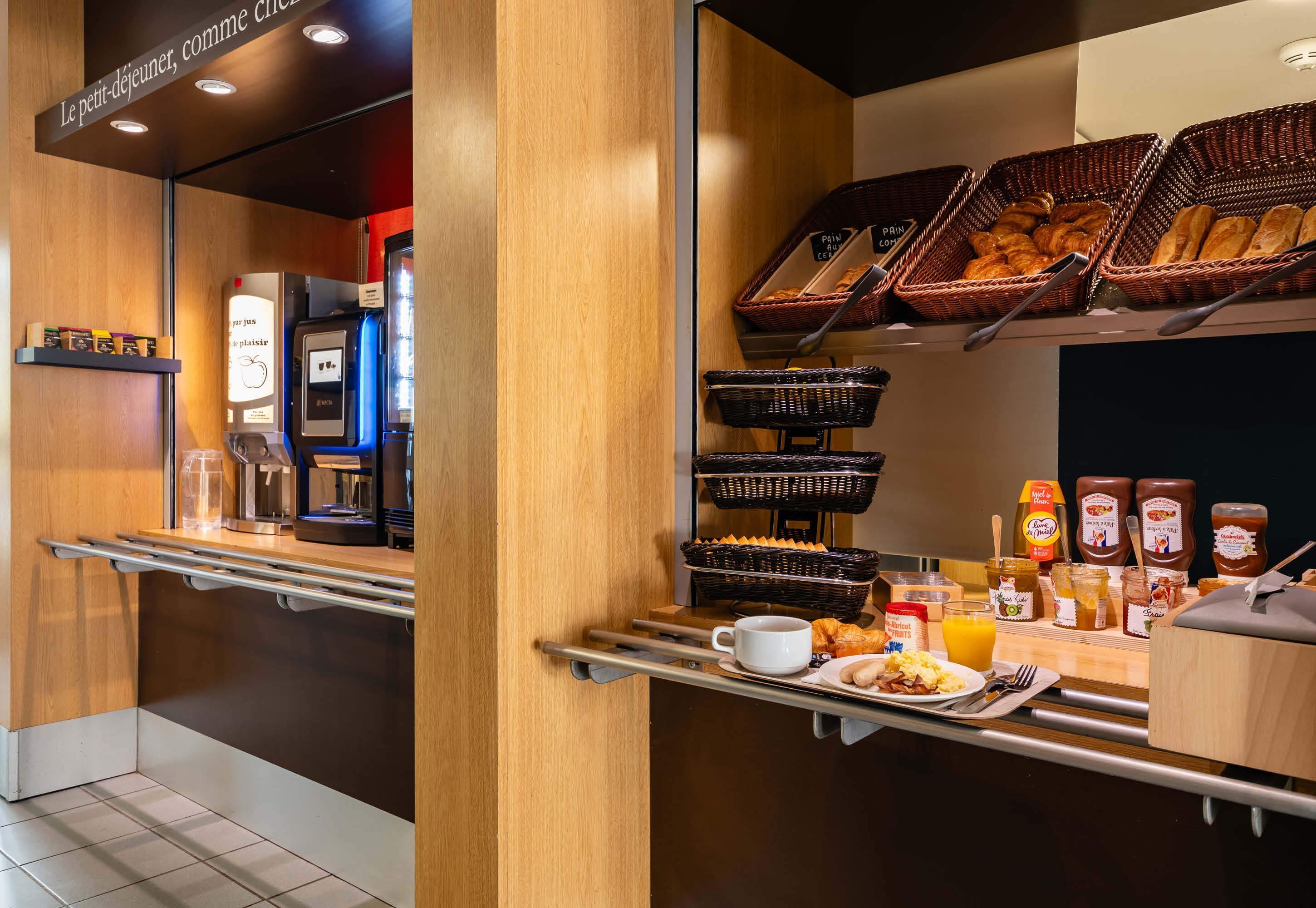 Tägliches Frühstücksbuffet gegen Gebühr