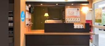B&B HOTEL Grenoble Université 1