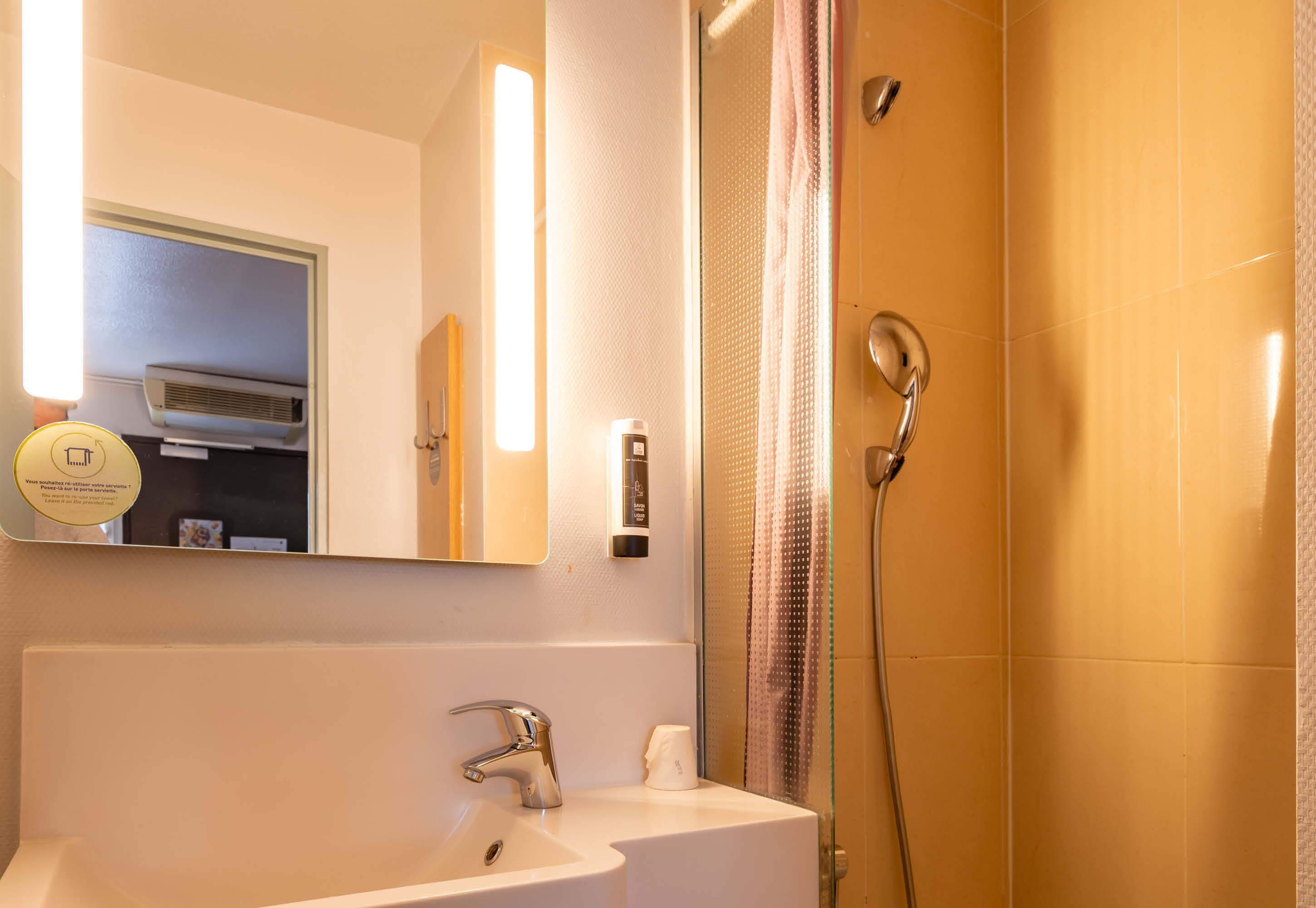 Foto - B&B HOTEL Grenoble Université 1