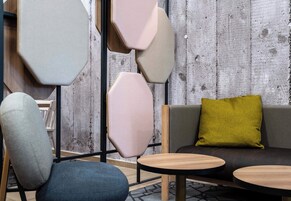 Sala de estar en el lobby