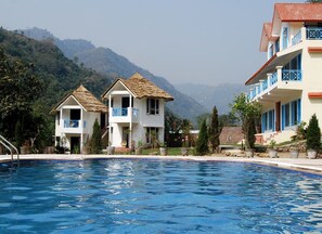 Udendørs pool