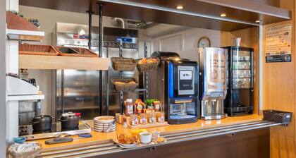 B&B HOTEL LYON St Bonnet Mi-Plaine