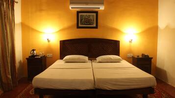 1 bedroom, in-room safe, desk, soundproofing