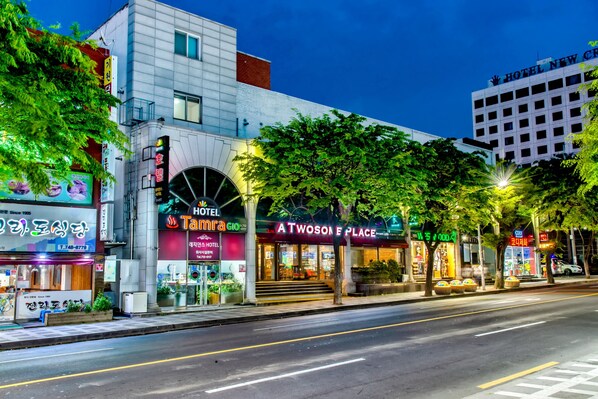 Front of property – evening/night