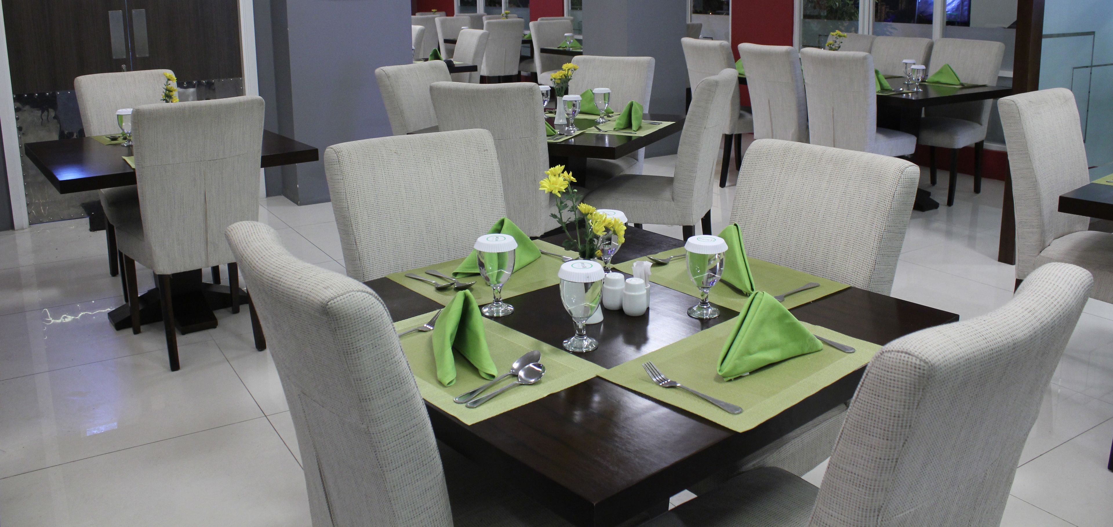 Breakfast, lunch, dinner served; international cuisine 