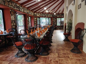 Family dining - Tiger Moon Resort (Sawai Madhopur)