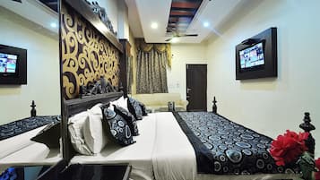 Superior Double Room, 1 King Bed, Non Smoking, City View | Premium bedding, in-room safe, desk, free WiFi