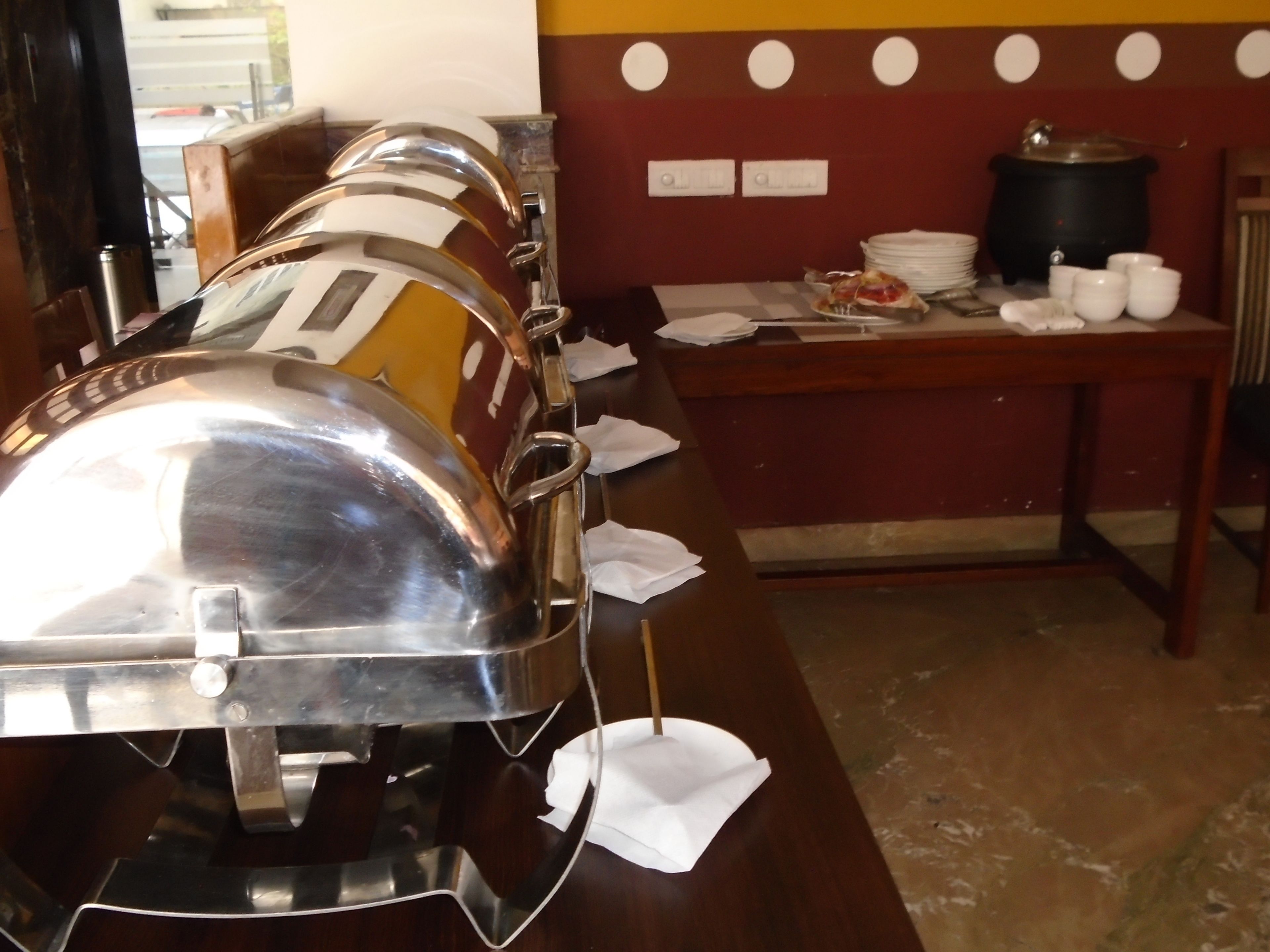 Foto - Inn Tawang Near B L Kapoor Hospital A Well Hygiene Hotel