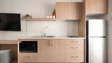 Superior Queen Room | Private kitchenette