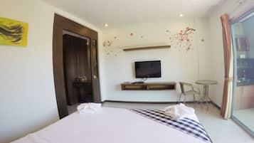 In-room safe, blackout drapes, free WiFi, bed sheets