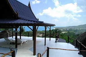 Balcony - Seaview Paradise Mountain Holiday Villas (Koh Samui)