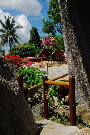 Property grounds - Seaview Paradise Mountain Holiday Villas (Koh Samui)