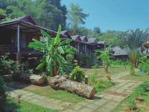 In-room safe, rollaway beds (surcharge), WiFi (free), bed sheets - Holiday Resort Ko Yao (Ko Yao)
